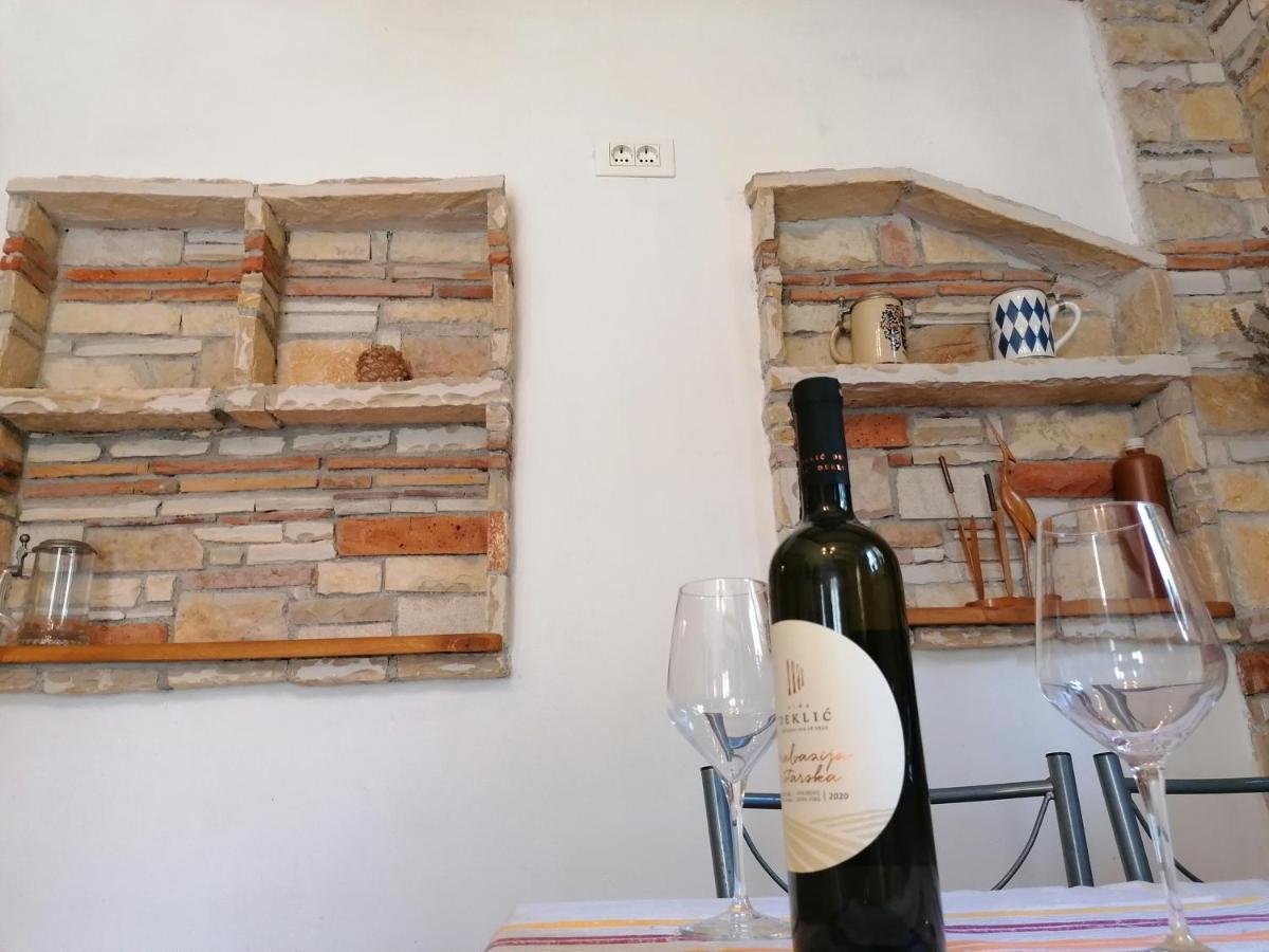 Nice Apartment Montepozzo With Private Garden ロヴィニ エクステリア 写真